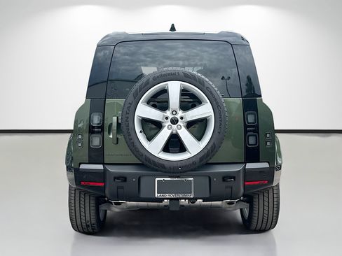New 2026 Land Rover Defender 110 X-Dynamic SE AWD/4WD image 4