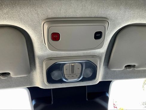 Used 2025 RAM ProMaster 2500 w/ Convenience Group FWD image 14