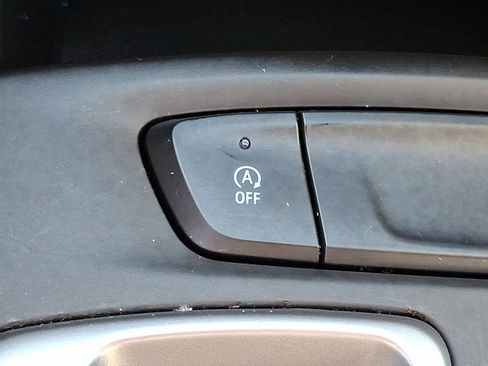 Used 2025 Chevrolet Trax LS image 24