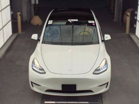 Used 2020 Tesla Model Y Long Range AWD/4WD image 2