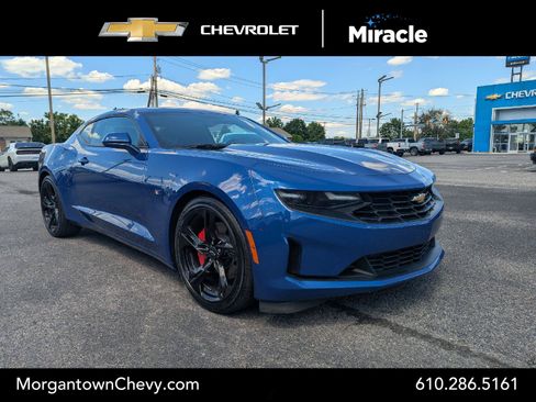 Used 2023 Chevrolet Camaro LT w/ Technology Package RWD image 1