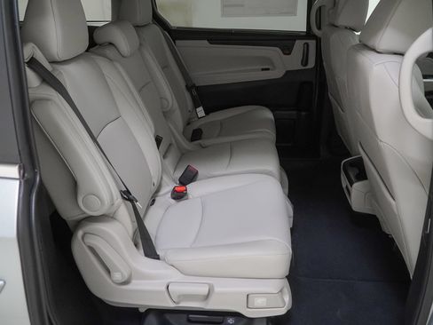 New 2026 Honda Odyssey EX-L image 42
