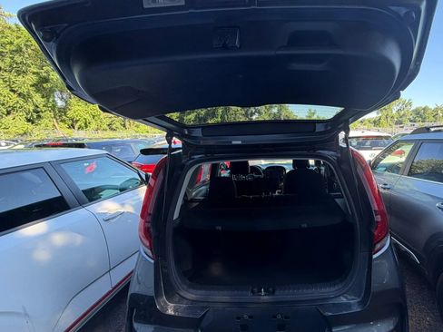 Used 2020 Kia Soul GT-Line w/ GT 2.0L Power Sunroof Package FWD image 31