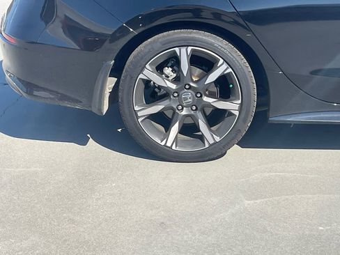 Used 2025 Honda Civic Sport image 11