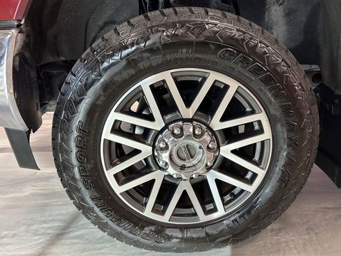 Used 2017 Ford F250 Lariat w/ Lariat Ultimate Package image 23