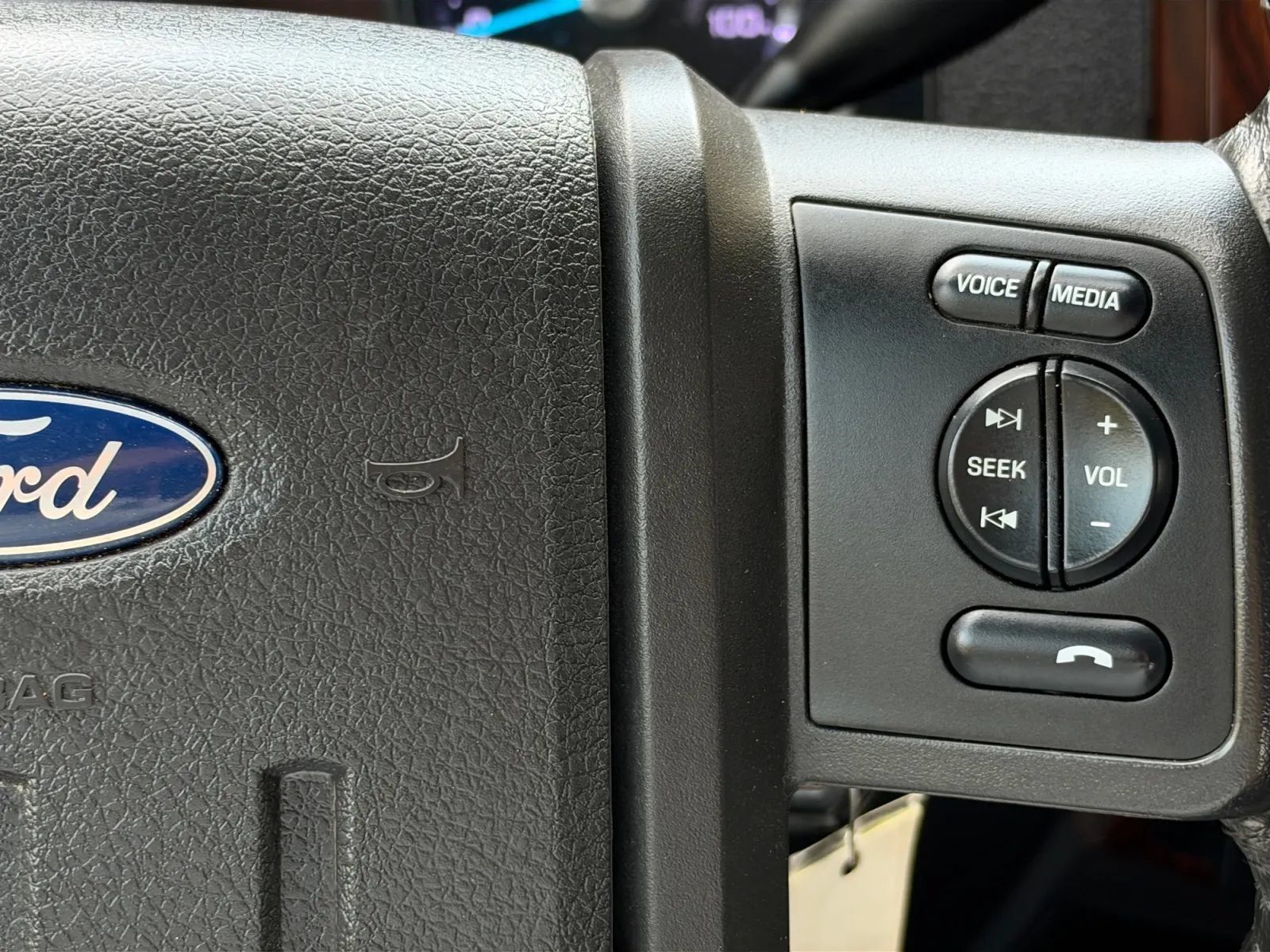 Used 2012 Ford F350 Lariat w/ Lariat Interior Pkg AWD/4WD image 29