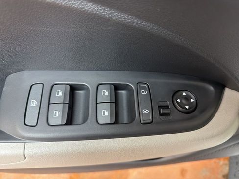 New 2026 Hyundai Venue SEL image 22