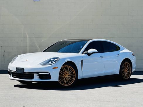 Used 2017 Porsche Panamera 4S AWD/4WD image 5