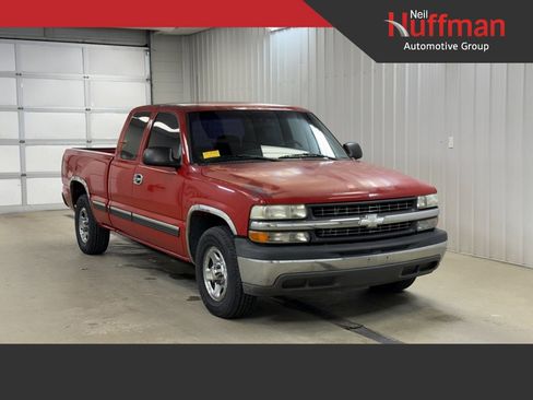 Used 2002 Chevrolet Silverado 1500 Base image 1
