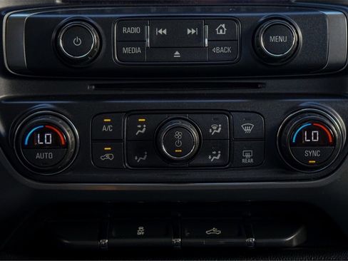 Used 2018 Chevrolet Silverado 1500 LT w/ All Star Edition image 24