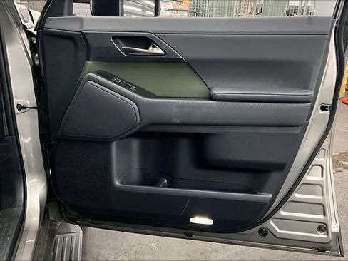 Used 2024 Lexus GX 550 image 22