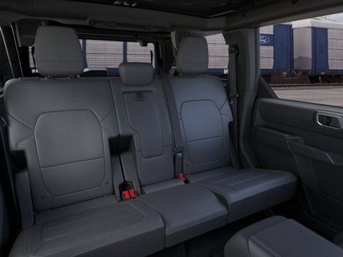 New 2026 Ford Bronco Outer Banks w/ Sasquatch Package AWD/4WD image 11