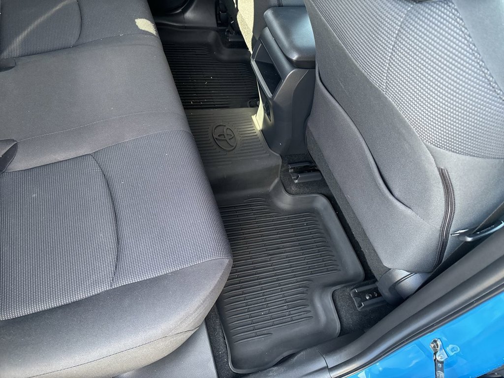 Used 2020 Toyota RAV4 LE w/ All Weather Liner Package AWD/4WD image 38