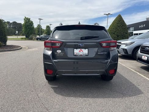 Used 2022 Subaru Crosstrek 2.5i Limited w/ Moonroof Package 2 image 4