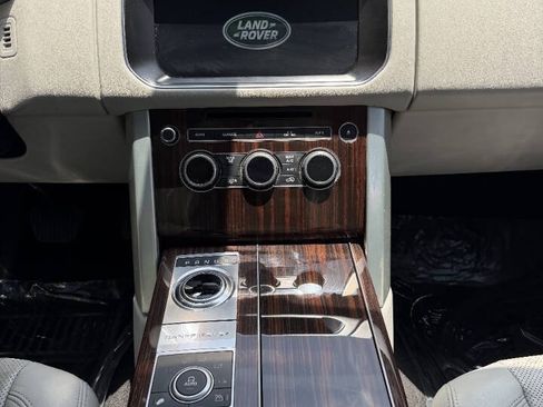 Used 2017 Land Rover Range Rover HSE AWD/4WD image 10