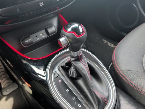 Used 2016 Kia Soul + w/ Tarmac Special Edition FWD image 17