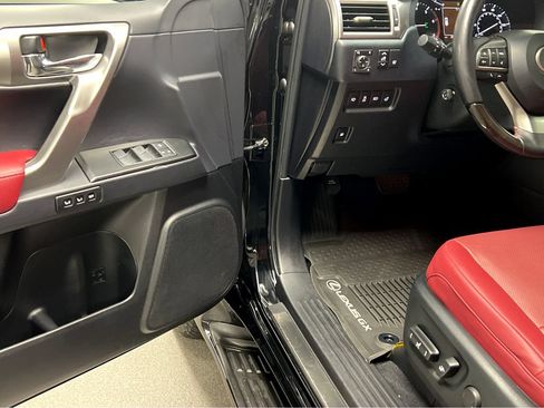 Certified 2023 Lexus GX 460 Premium w/ Premium Package AWD/4WD image 8