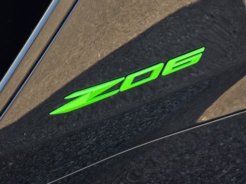 Used 2025 Chevrolet Corvette Z06 RWD image 39