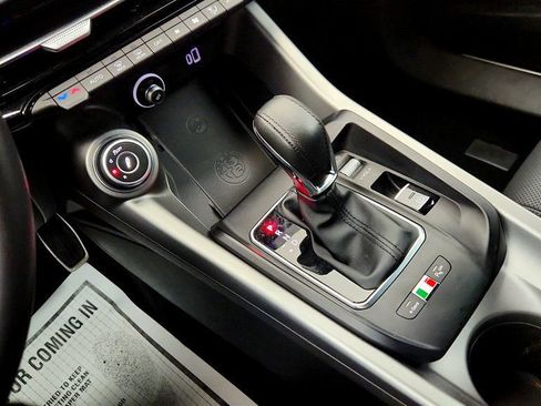 Used 2024 Alfa Romeo Tonale Veloce image 16