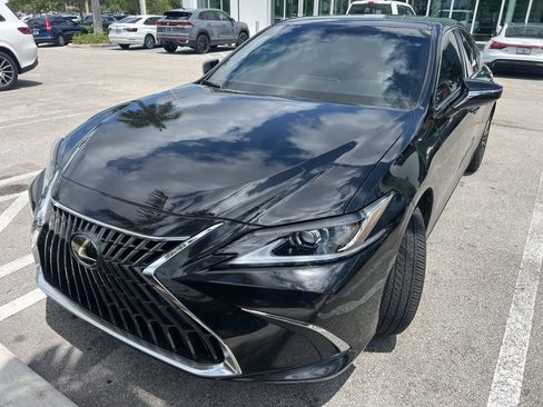 Used 2025 Lexus ES 350 w/ Premium Package image 1