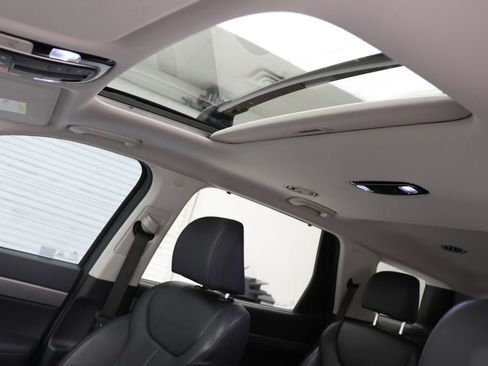 Used 2022 Hyundai Palisade SEL w/ Premium Package image 17