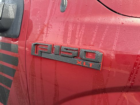 Used 2018 Ford F150 XLT w/ Equipment Group 302A Luxury image 8