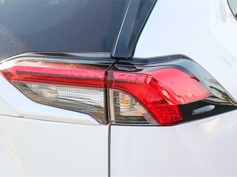 Used 2023 Toyota RAV4 XLE image 9