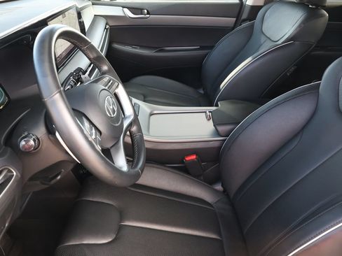 Used 2025 Hyundai Palisade SEL FWD image 15
