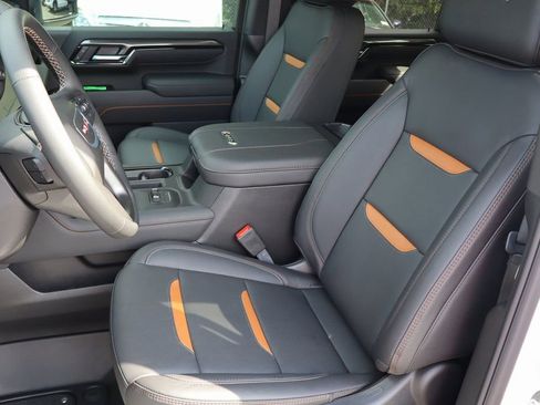 New 2026 GMC Sierra 2500 AT4 w/ AT4 Premium Plus Package AWD/4WD image 13