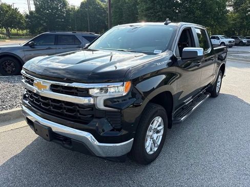 Used 2024 Chevrolet Silverado 1500 LT AWD/4WD image 4