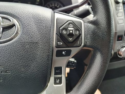 Used 2018 Toyota Tundra SR5 AWD/4WD image 12