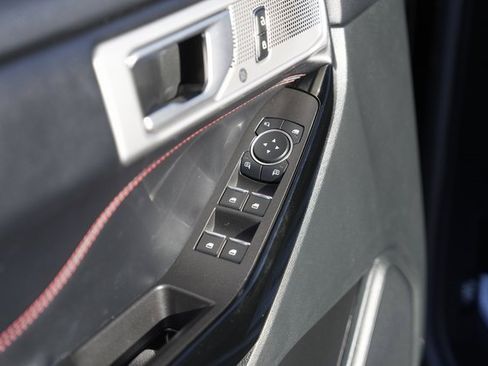 Certified 2023 Ford Explorer ST-Line w/ Class IV Trailer Tow Package image 29