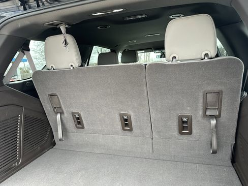 Used 2022 GMC Yukon SLT image 30