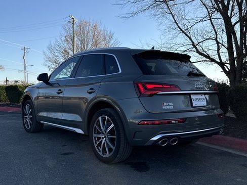 Used 2024 Audi SQ5 Premium w/ Convenience Package image 8