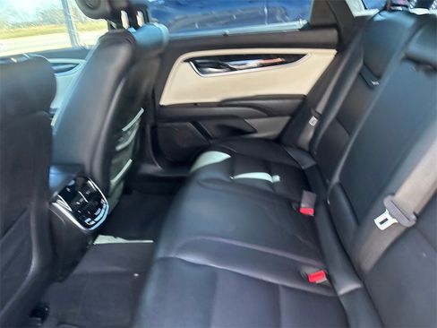 Used 2013 Cadillac XTS Platinum image 27