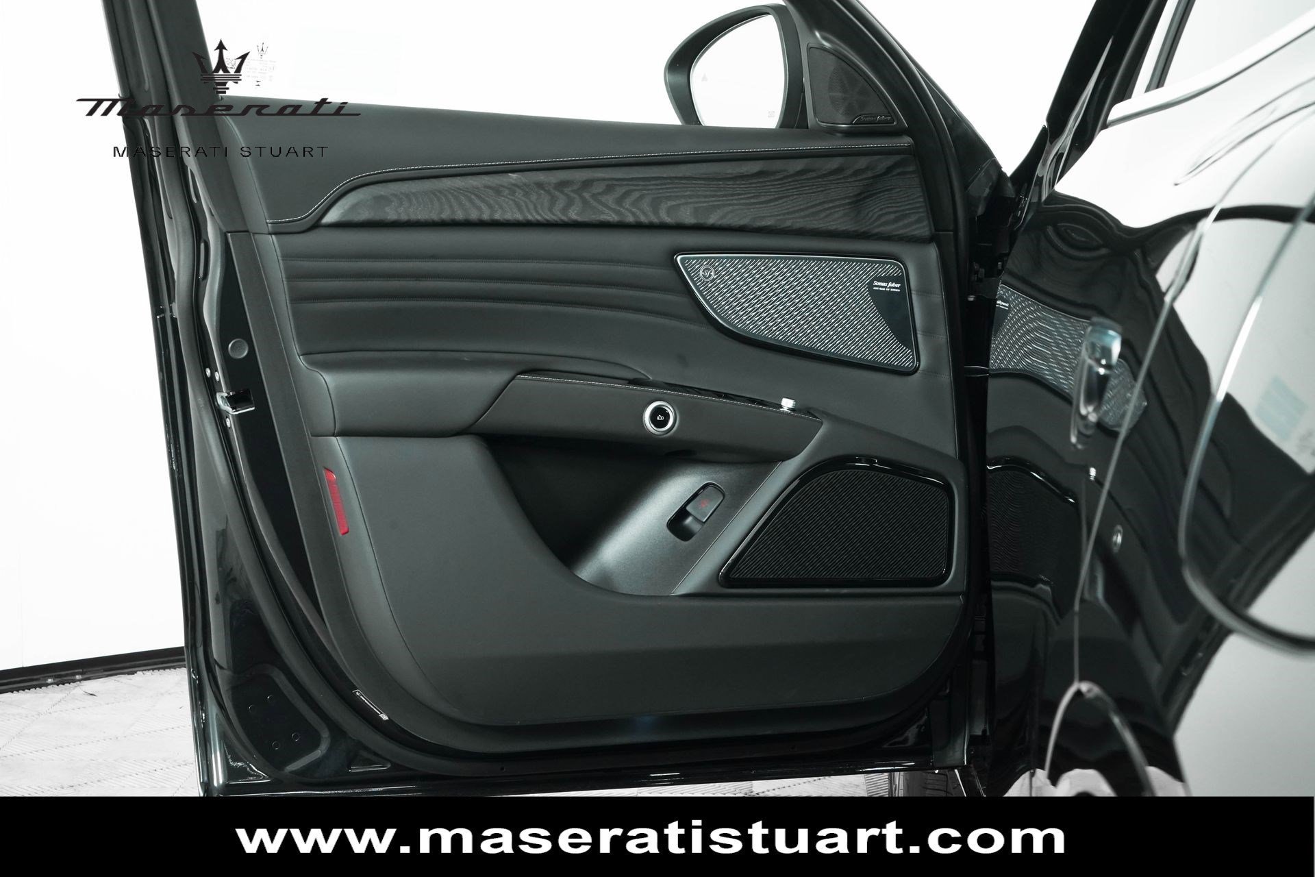 Used 2025 Maserati Grecale Modena AWD/4WD image 18