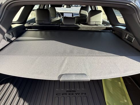 New 2026 Toyota Crown Signia AWD/4WD image 31