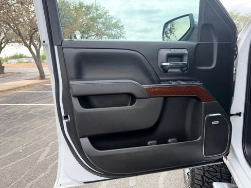 Used 2018 GMC Sierra 1500 SLT w/ Texas SLT Premium Package image 16