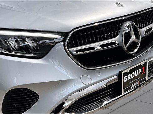 Used 2025 Mercedes-Benz GLC 300 4MATIC image 30