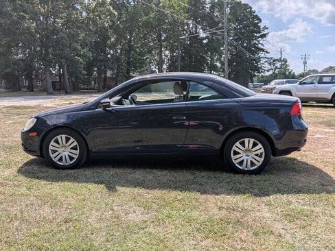 Used 2010 Volkswagen Eos Komfort FWD image 6