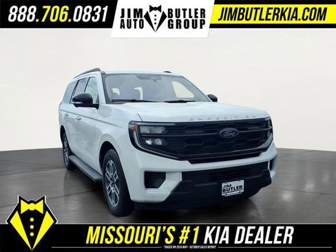 Used 2025 Ford Expedition Active AWD/4WD image 29