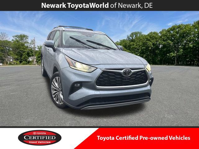 Used 2023 Toyota Highlander Platinum AWD/4WD image 1