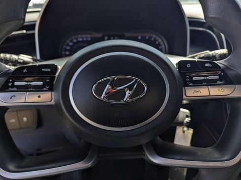 Used 2022 Hyundai Santa Cruz SE FWD image 11