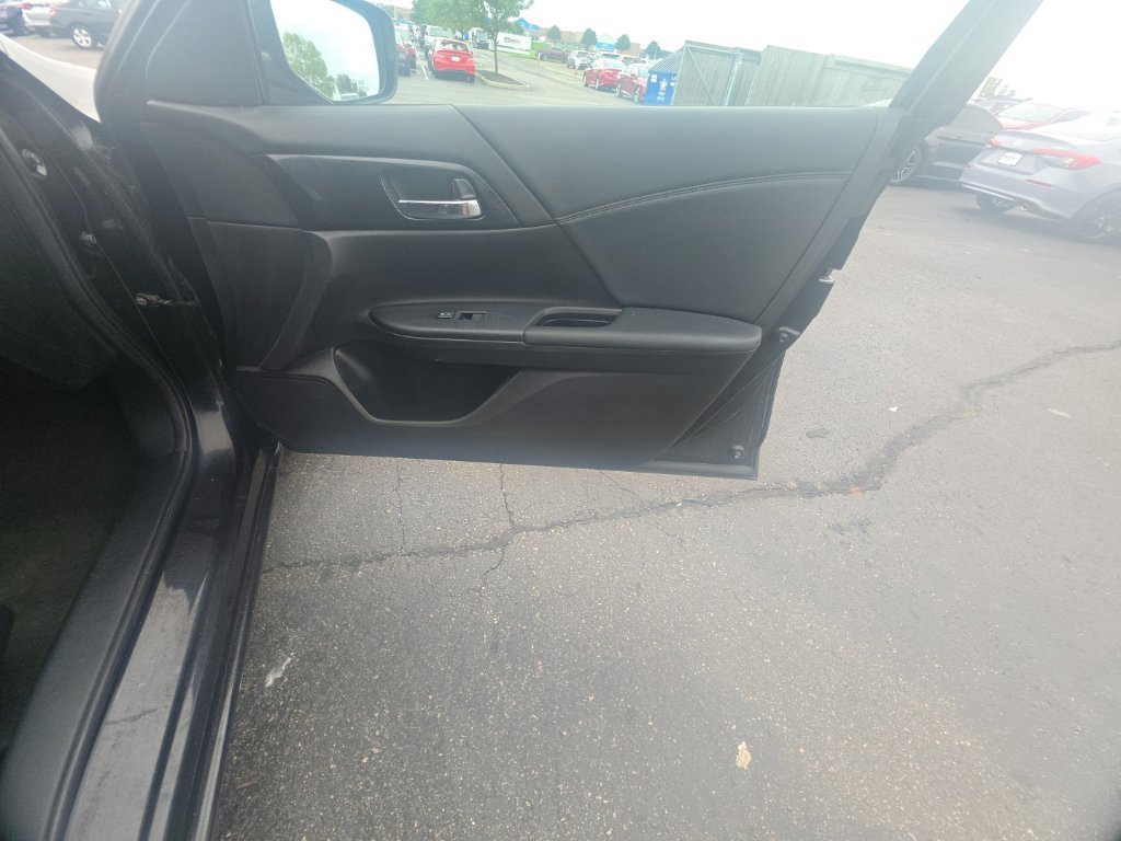 Used 2014 Honda Accord Sport image 31