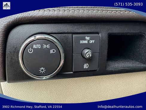 Used 2011 Cadillac Escalade ESV Platinum AWD/4WD image 25
