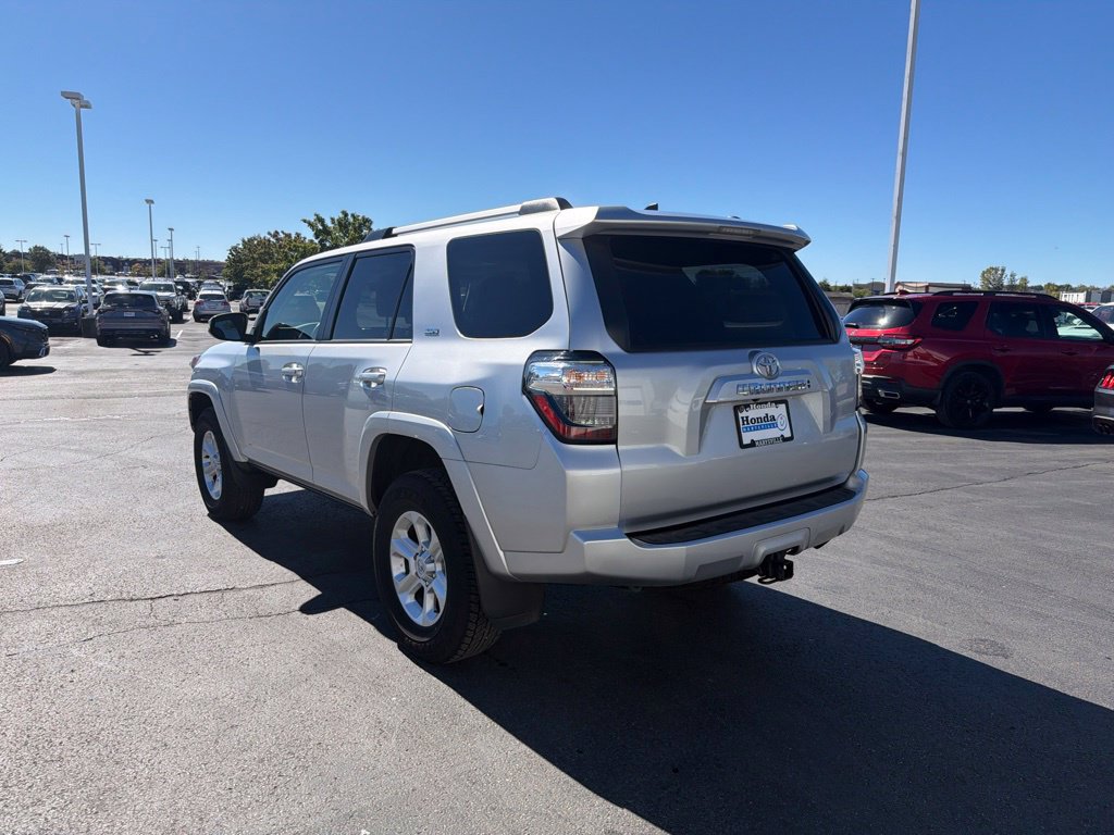 Used 2023 Toyota 4Runner SR5 Premium w/ Moonroof Package AWD/4WD image 5
