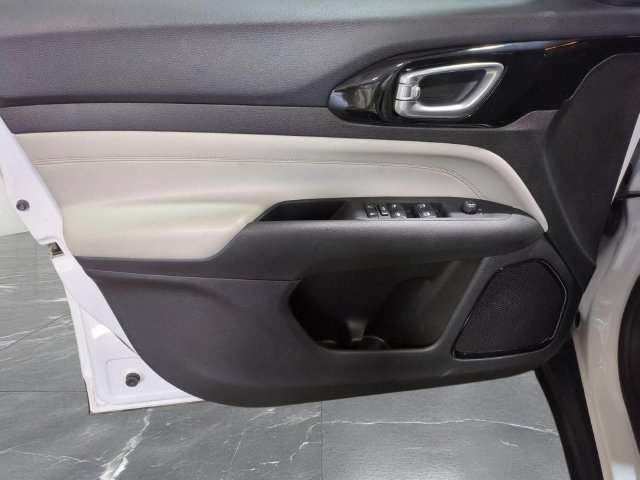 Used 2024 Jeep Compass Limited AWD/4WD image 14