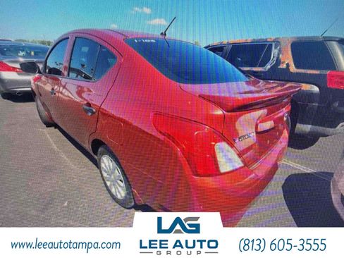 Used 2019 Nissan Versa S Plus FWD image 3