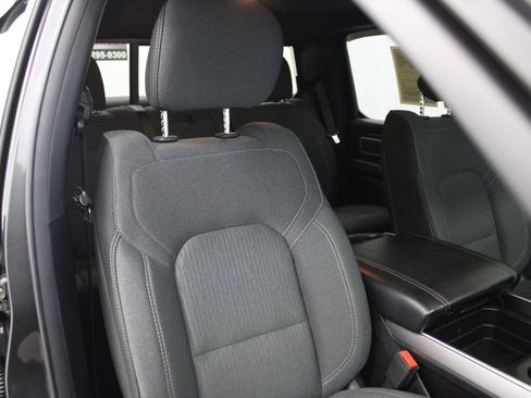 Used 2021 RAM 1500 Big Horn image 31