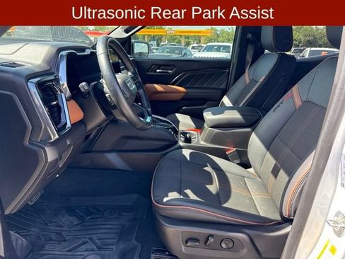 Used 2024 GMC Canyon AT4 w/ Technology Package AWD/4WD image 13